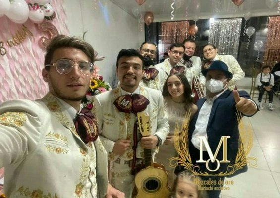 Mariachi Exclusivo Mezcales De Oro