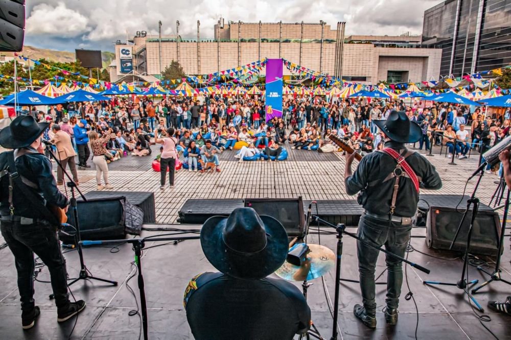 Foto adicional 1 de Grupo carranguero crossover 