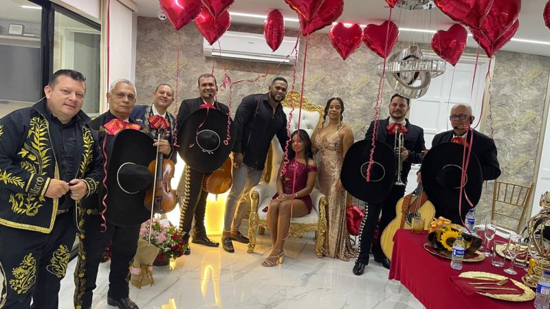 MARIACHI SONORA DE GUADALUPE