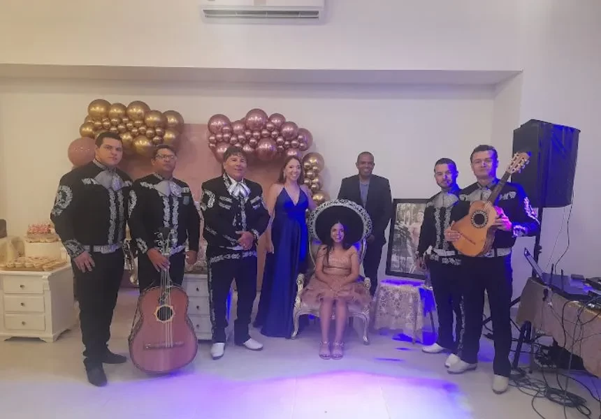 Gran Mariachi Cantares de México