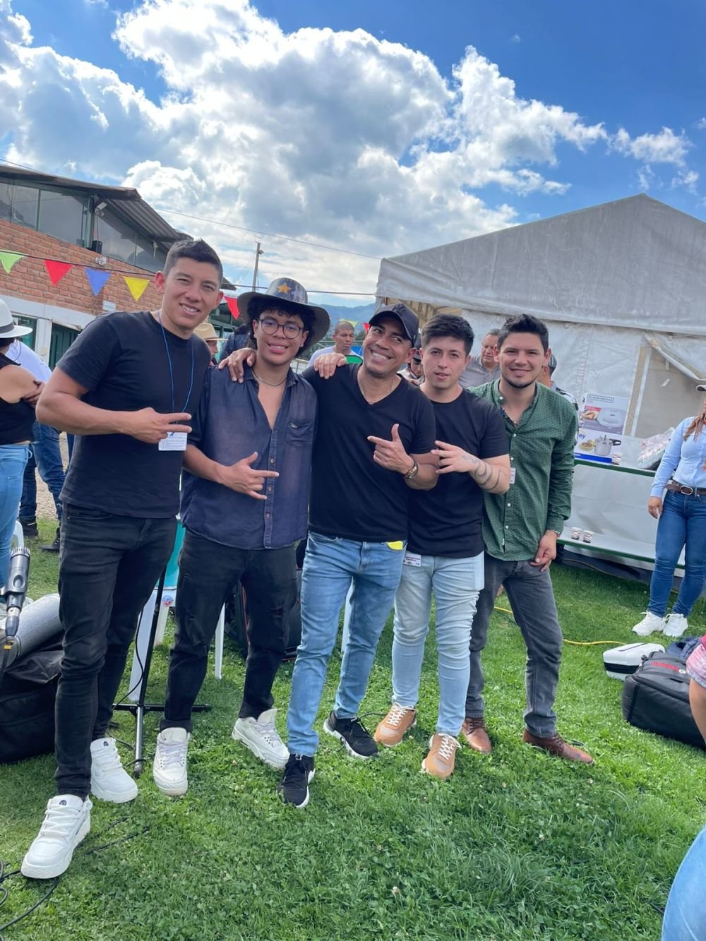 Foto adicional 18 de York Jimenez 