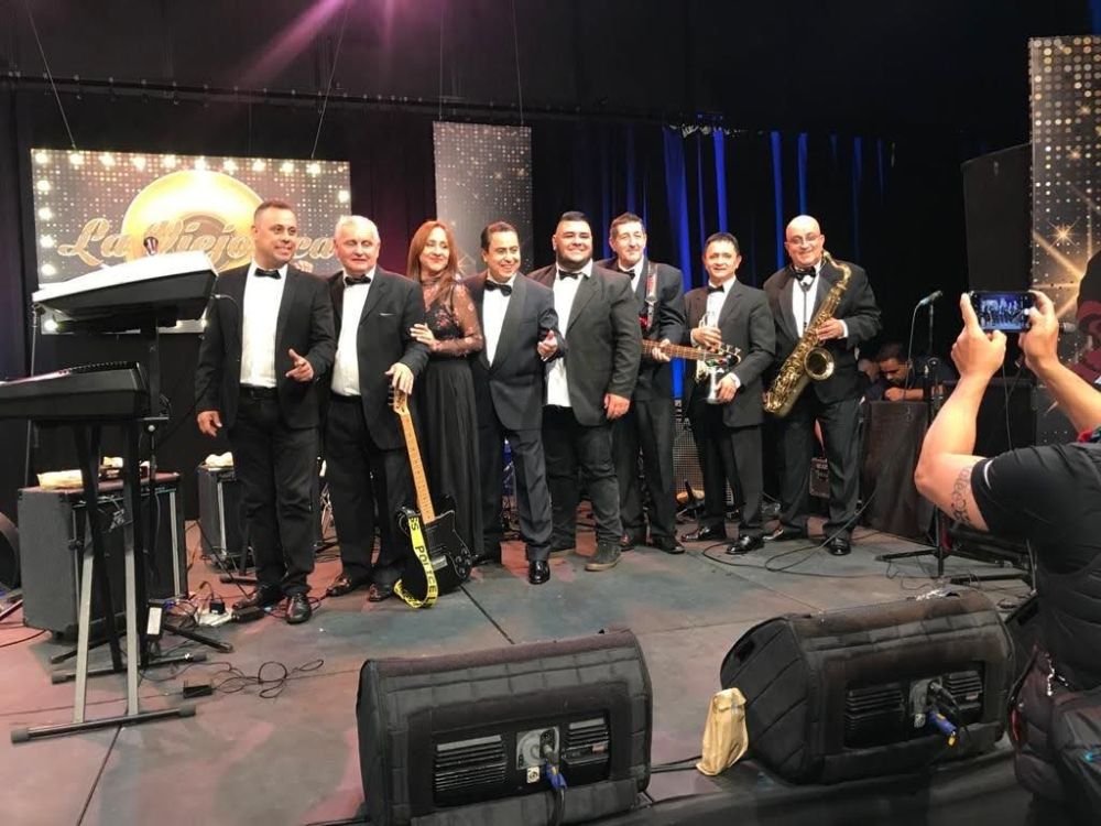 Foto 6 de AGRUPACIÓN MEDITERRANEO , Bandas en Medellin