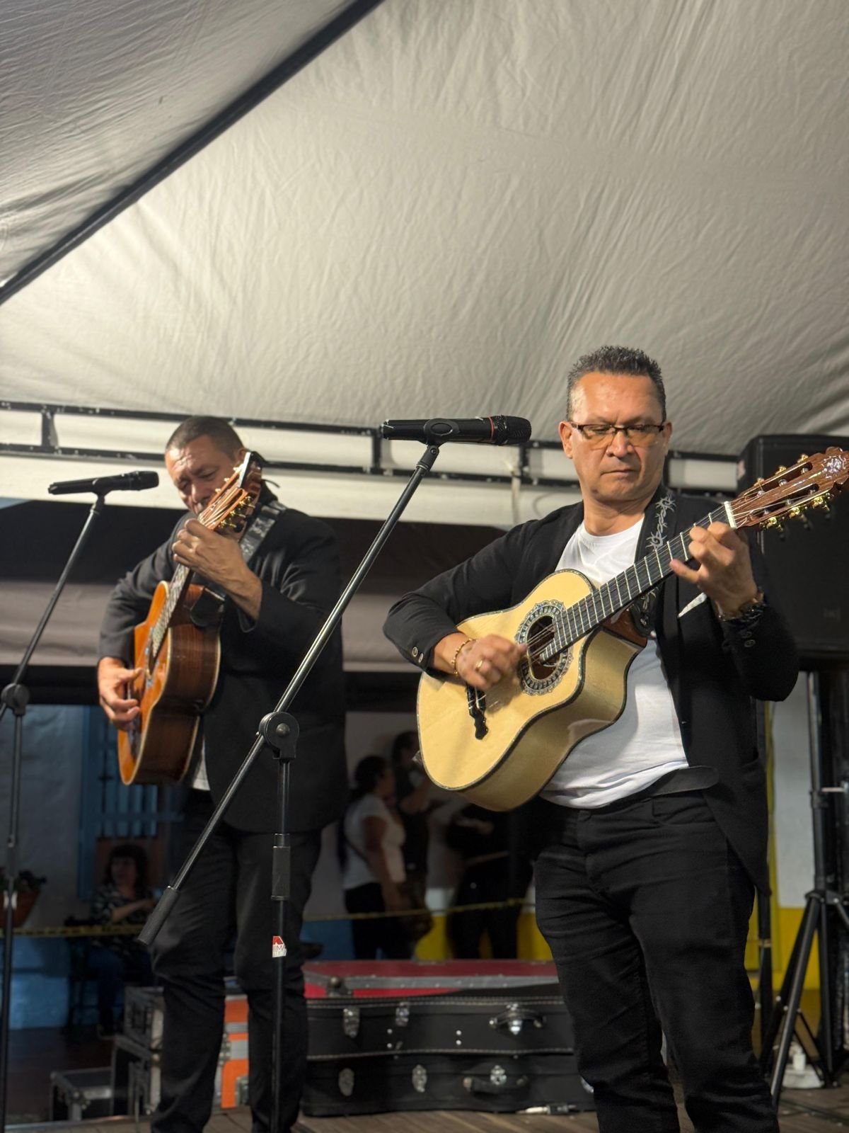 DUO VOCES COLOMBIANAS 