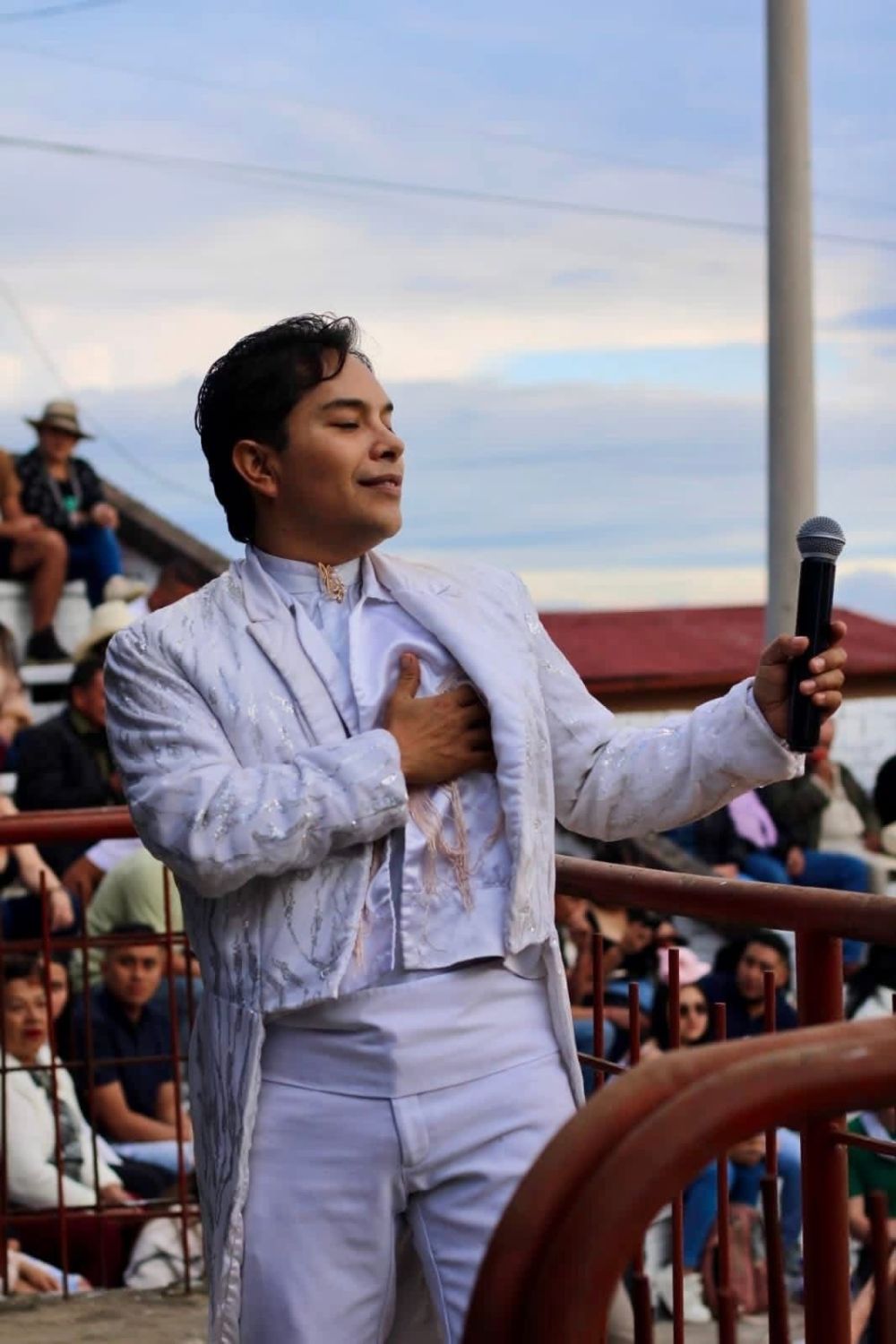 Foto adicional 5 de Juan Gabriel internacional y su Mariachi