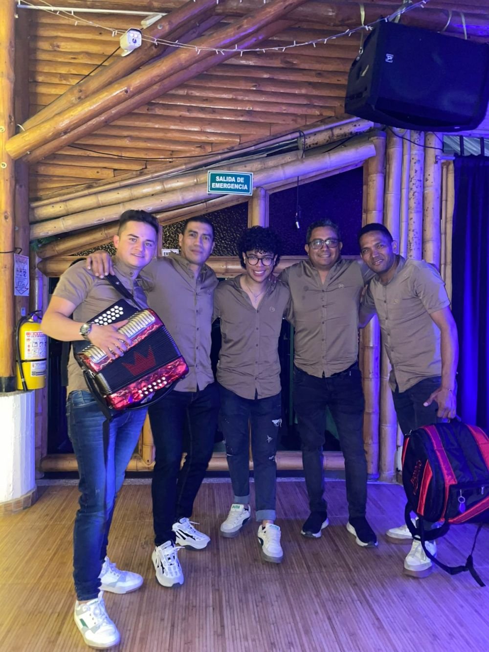 Foto adicional 4 de York Jimenez 