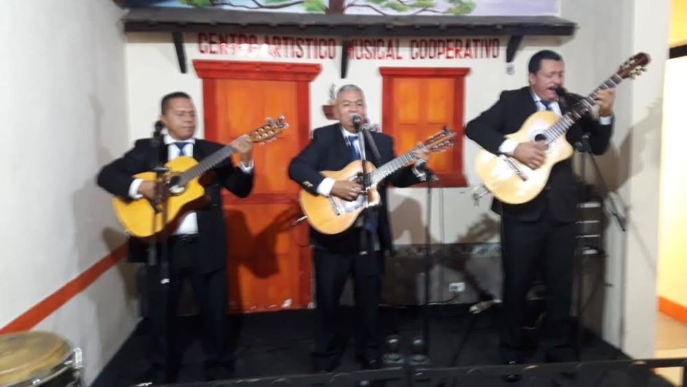 Foto adicional 2 de DUO VOCES COLOMBIANAS 