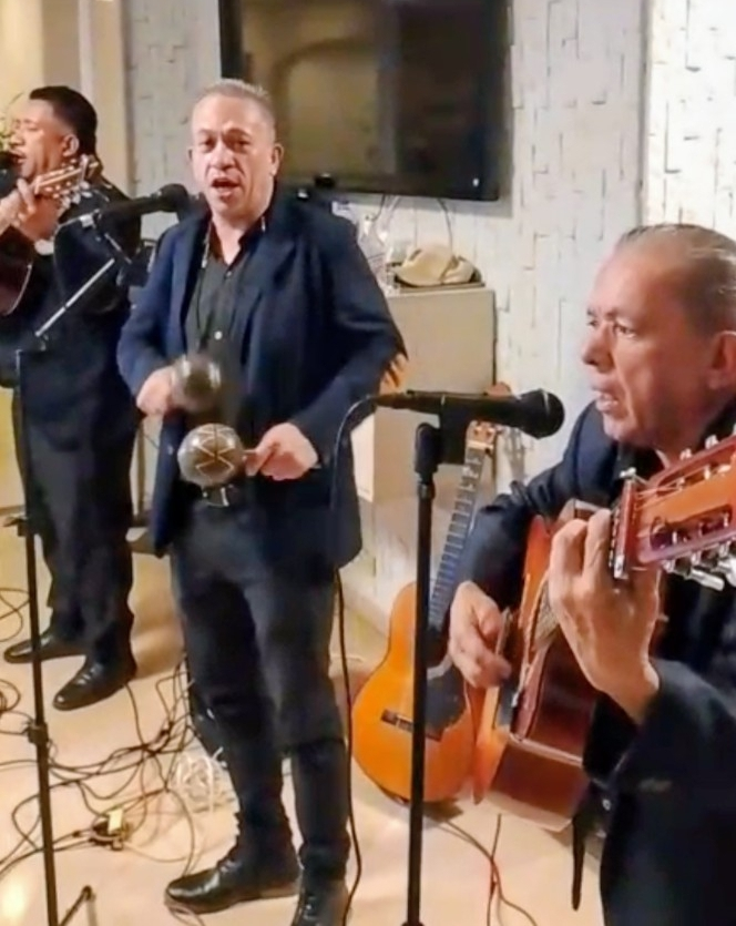 Foto 2 de Dueto trio musical los chachoshos de colombia , Duetos en Medellin