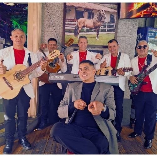 Foto adicional 3 de BOOKING TALENT RY 